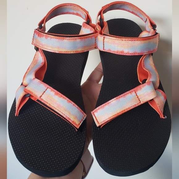 Teva Shoes - Teva Women's Universal Tie-Dye Sandals